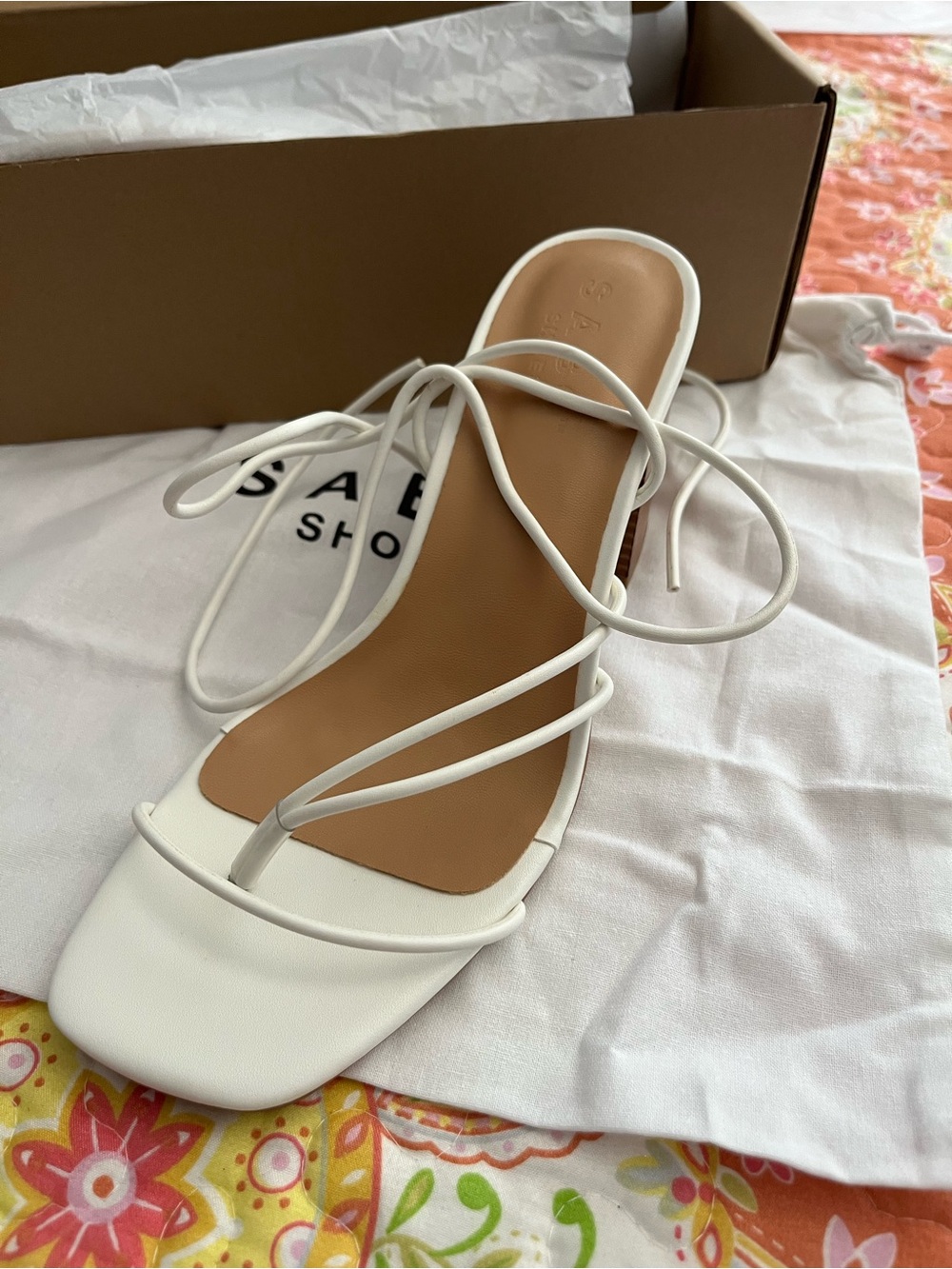 NIB SABO White Strappy Lace-Up Block Heel / Toe Sandals